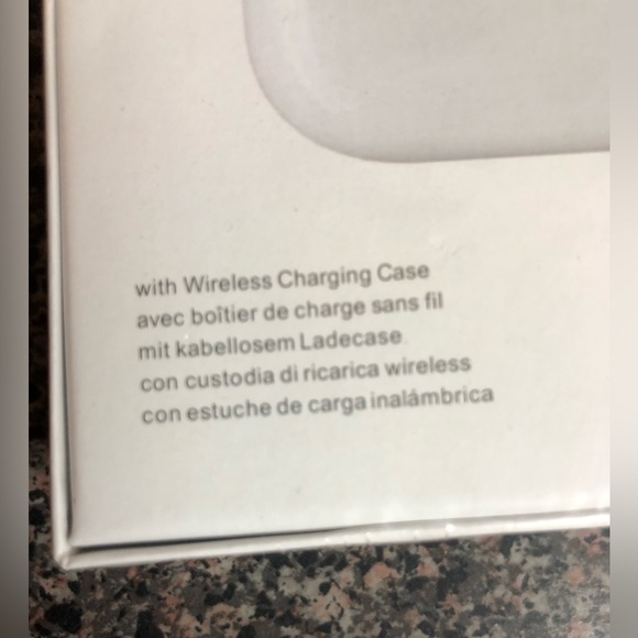 WIRELESS EARPODS (Not Apple) COLOR: WHITE - Picture 2 of 4